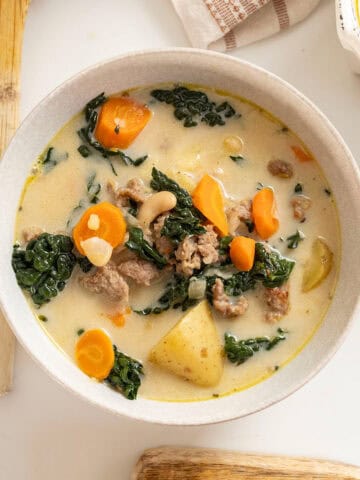 Zuppa toscana in a bowl.