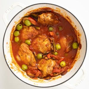 Chicken cacciatore in a dutch oven.