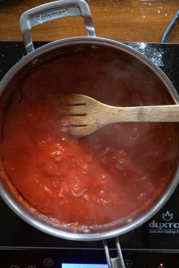 sauce simmering