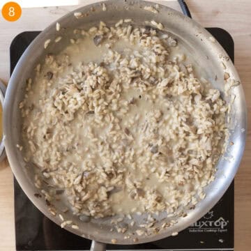 Finishing risotto in a pan combined with gorgonzola and butter.