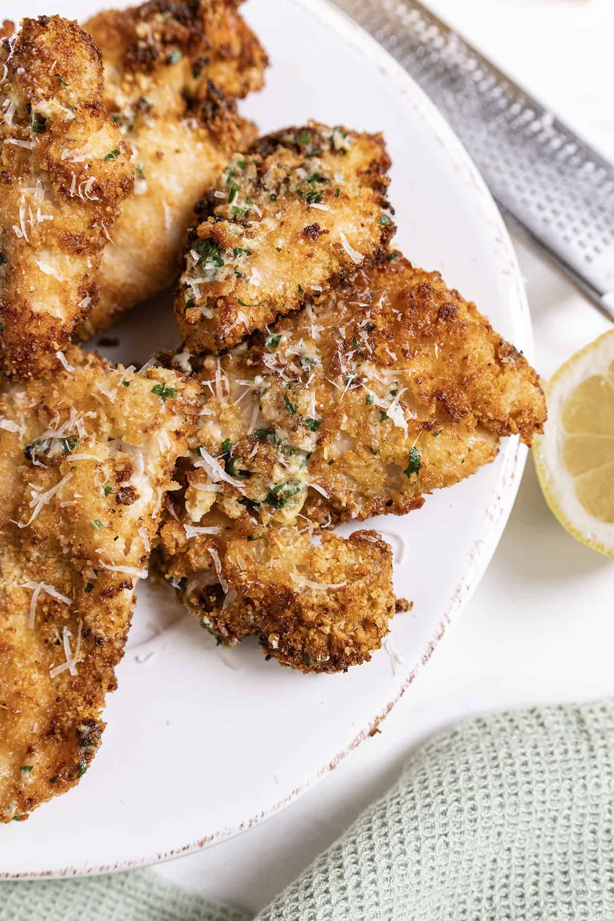 Air fried chicken in a garlic sauce.