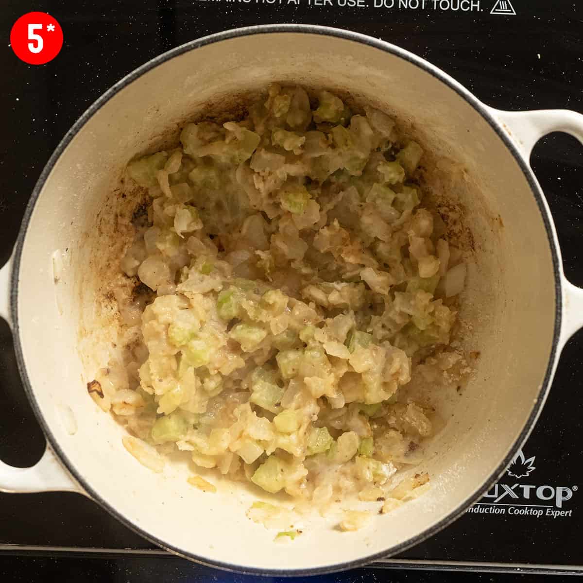 Flour and wine combining.