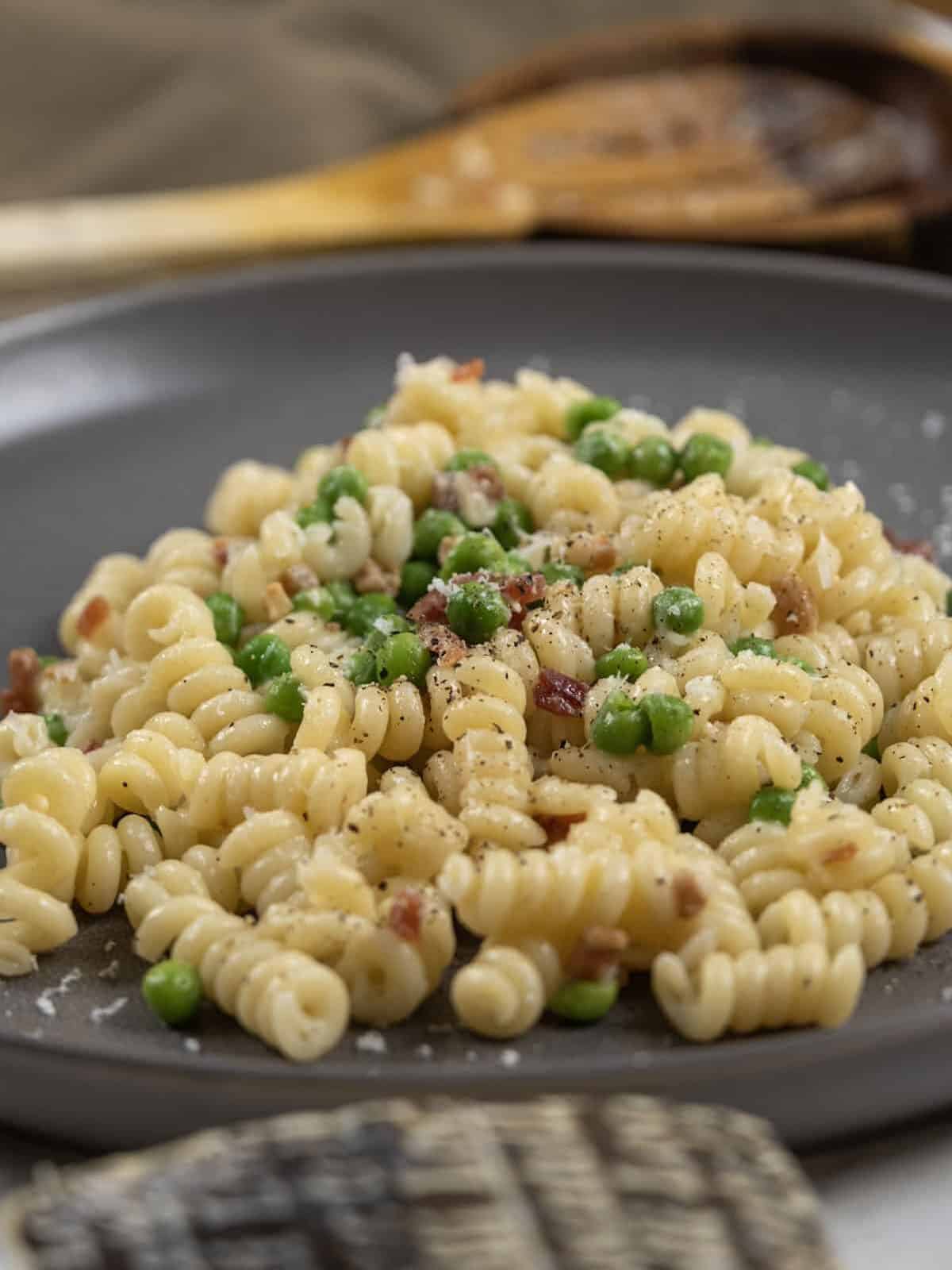 pasta with peas and pancetta