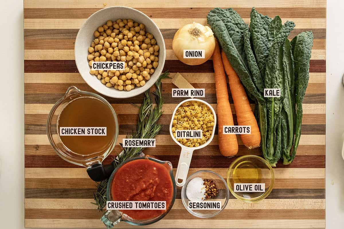 Ingredients for pasta e ceci.